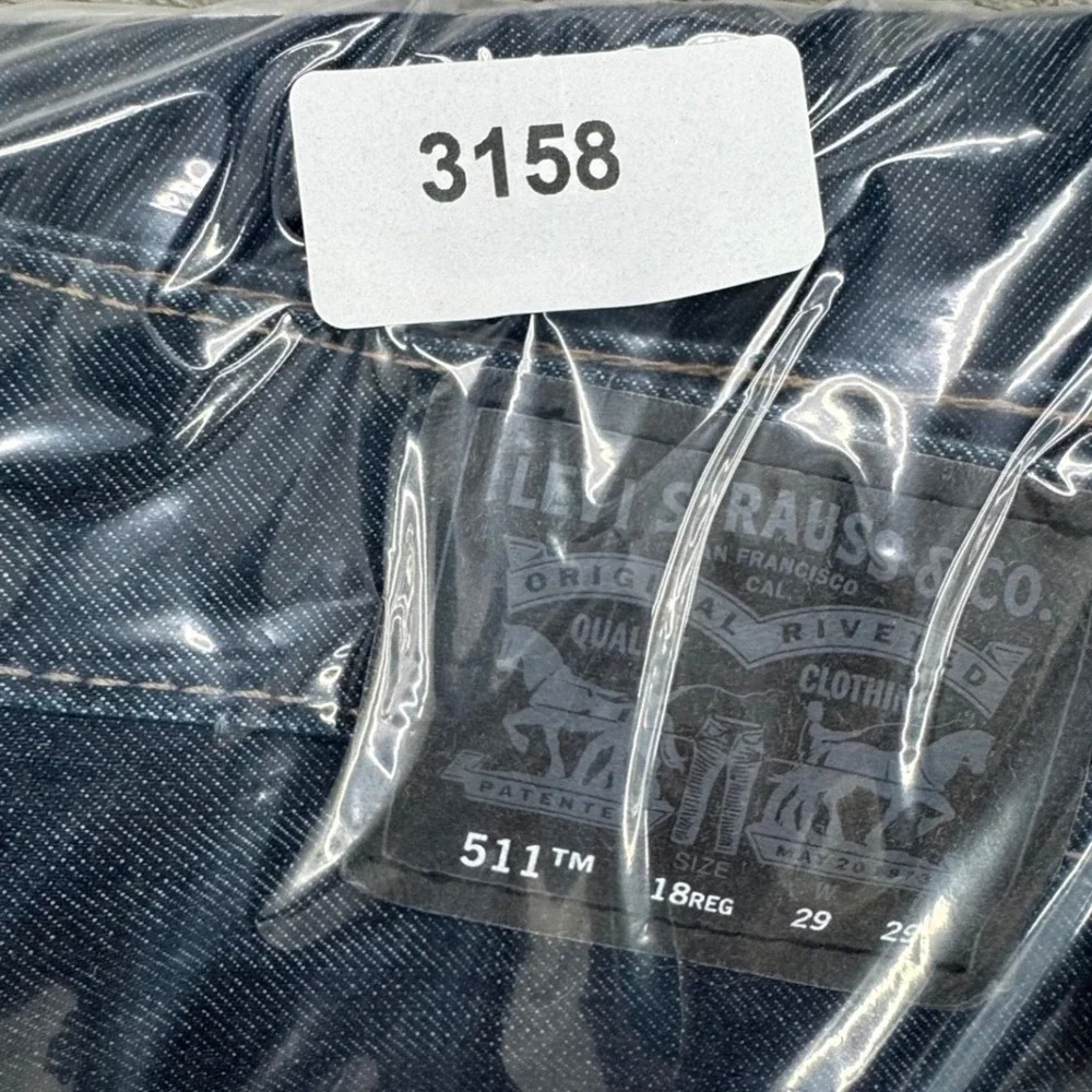 Levi's 511 Slim Fit‎ Dark Wash Jeans Women's Size 18 Reg W29 L29